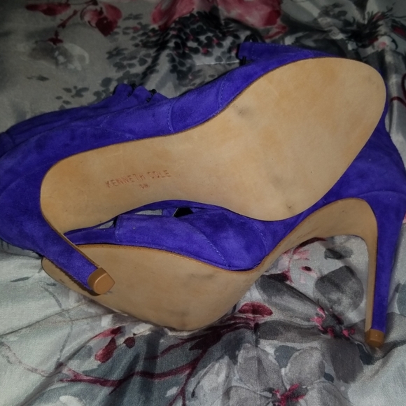 Kenneth Cole heels - Picture 3 of 4